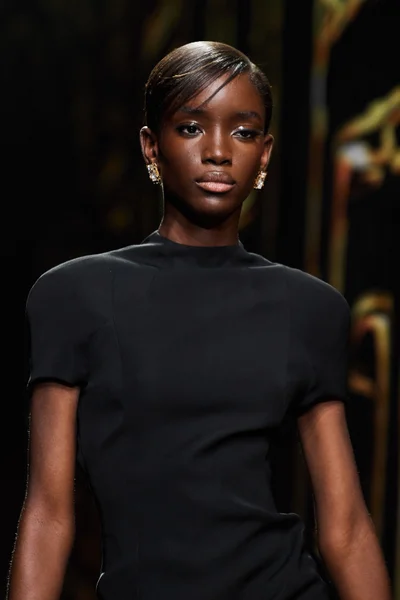 Look 29